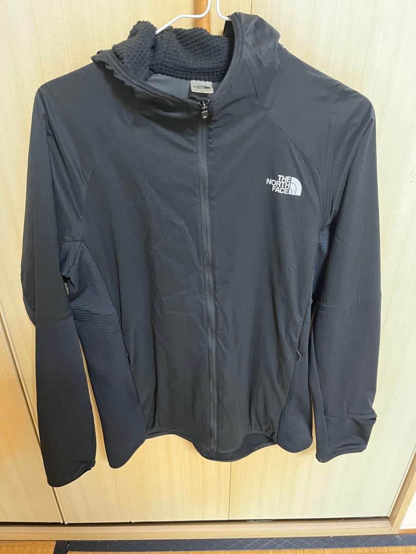 THE NORTH FACE ハイブリッドサーマルバーサグリッドフーディ
