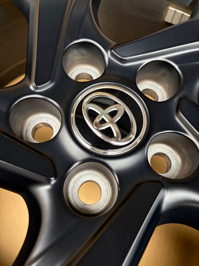 トヨタ CH-R純正18インチ マットブラックホイール 4本セット