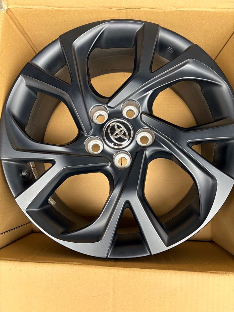 トヨタ CH-R純正18インチ マットブラックホイール 4本セット