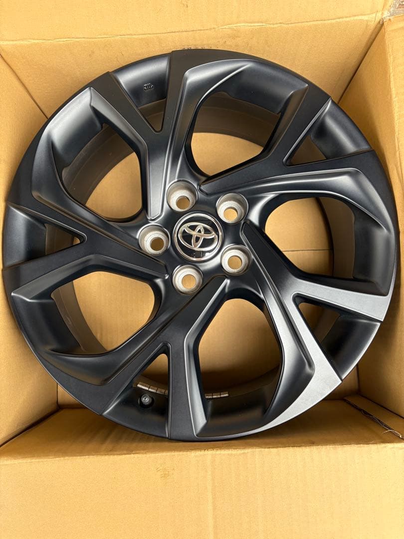 トヨタ CH-R純正18インチ マットブラックホイール 4本セット