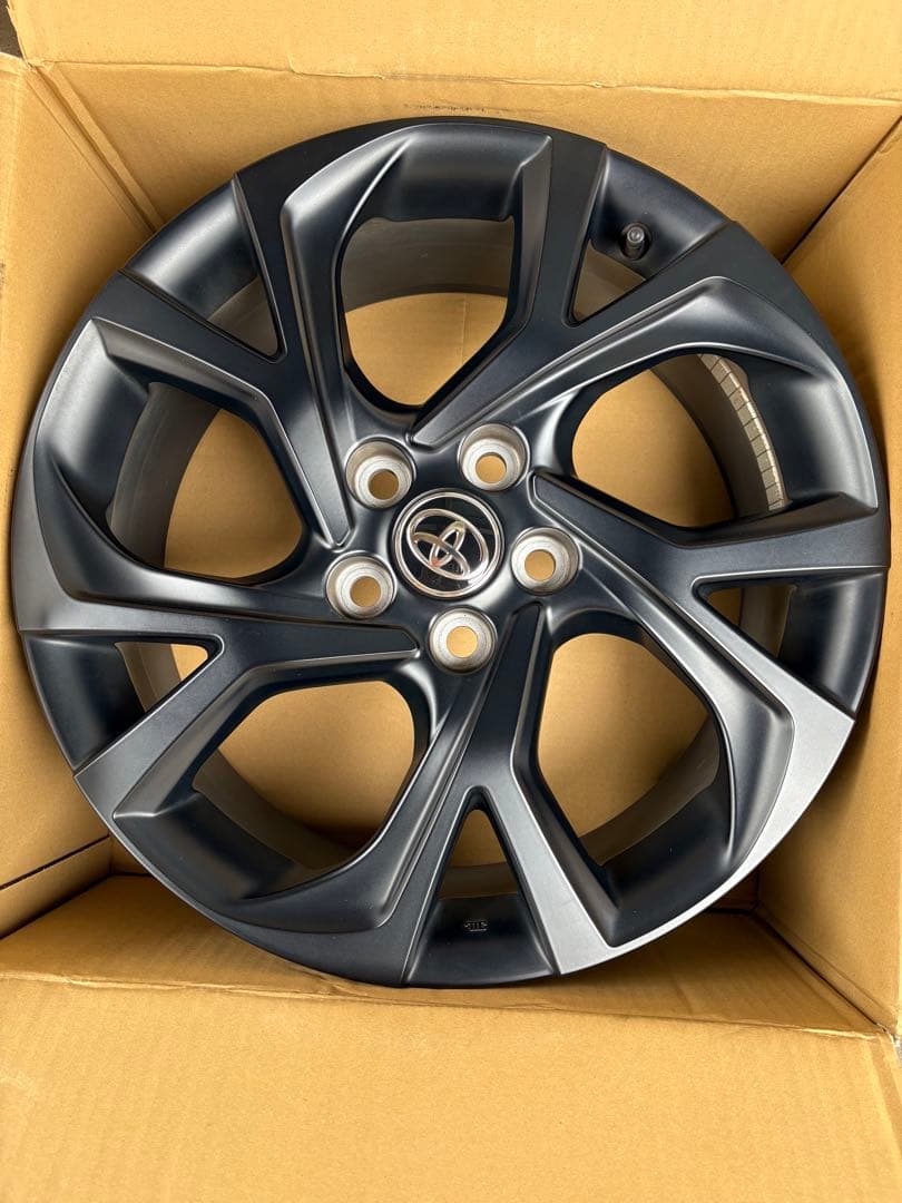 トヨタ CH-R純正18インチ マットブラックホイール 4本セット