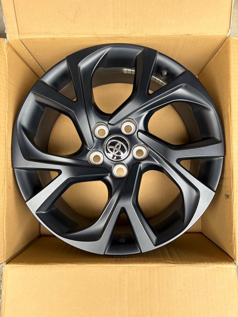 トヨタ CH-R純正18インチ マットブラックホイール 4本セット