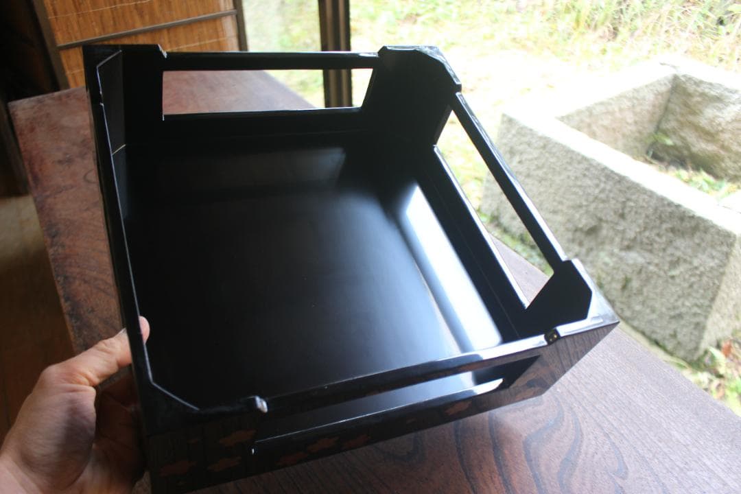 Mさま専用！上質内梨地黒漆に極上紅白梅蒔絵の映える台付五段重（検輪島塗重箱お重