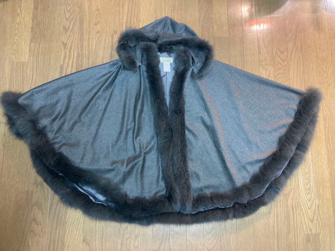 【高級】カシミヤ100%　フォックスファー　フード　ポンチョ　Ｍ〜LL