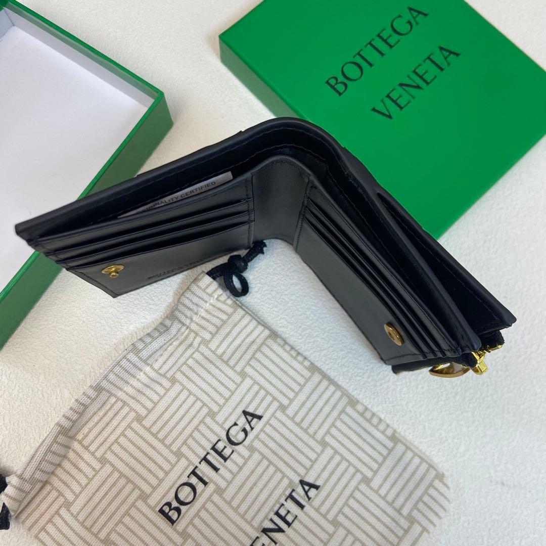BOTTEGA VENETA 二つ折り財布 ブラック