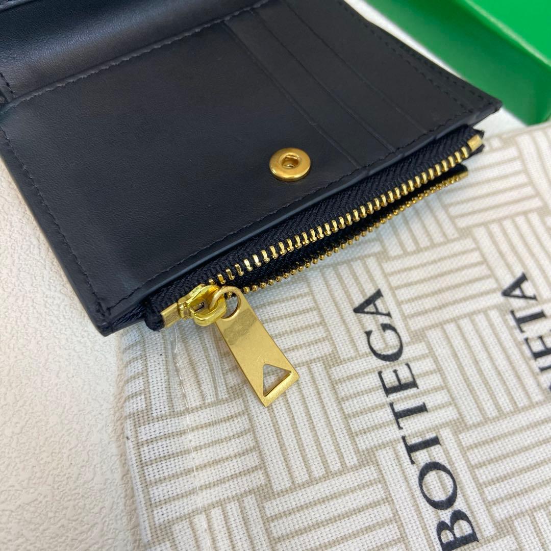 BOTTEGA VENETA 二つ折り財布 ブラック