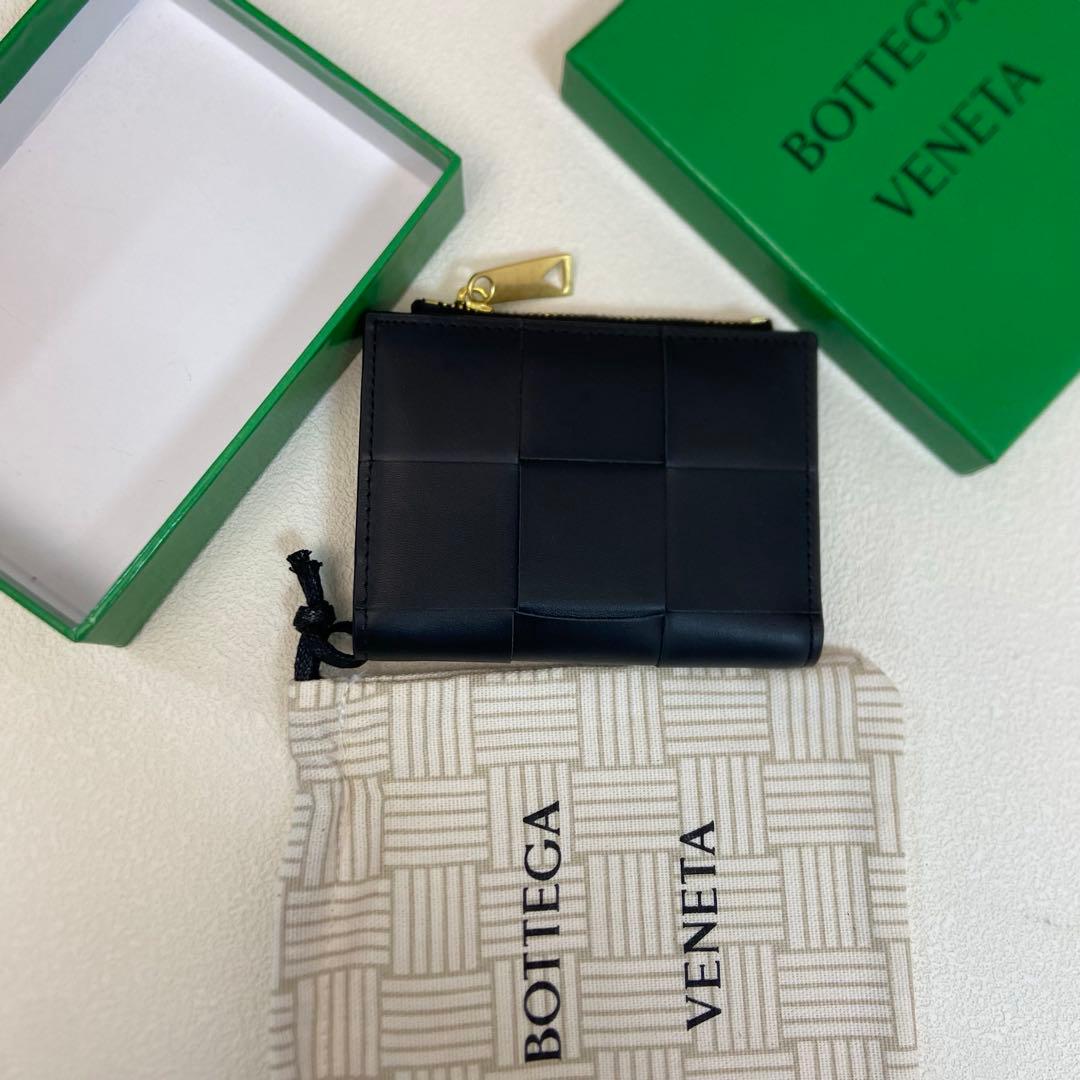 BOTTEGA VENETA 二つ折り財布 ブラック