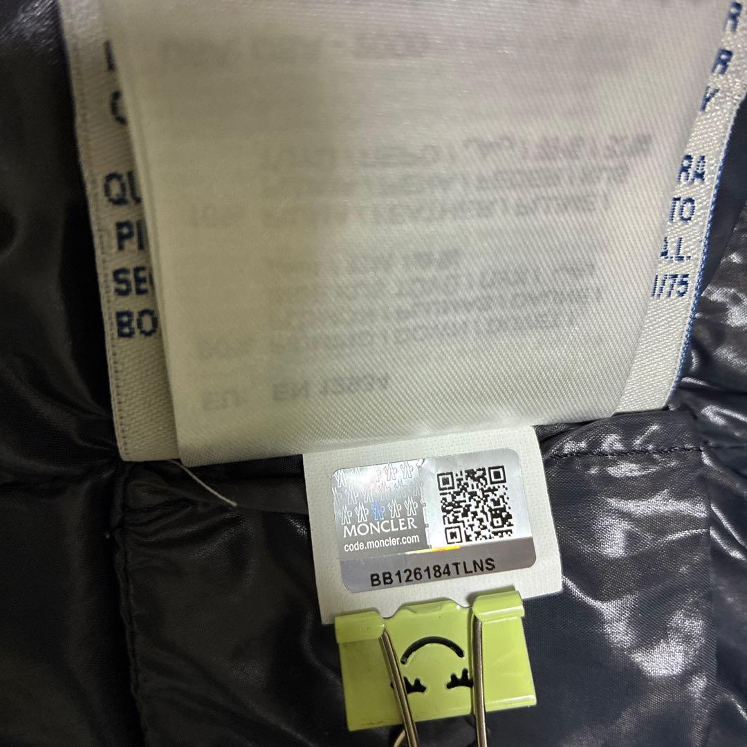 MONCLER グレー ダウンベスト