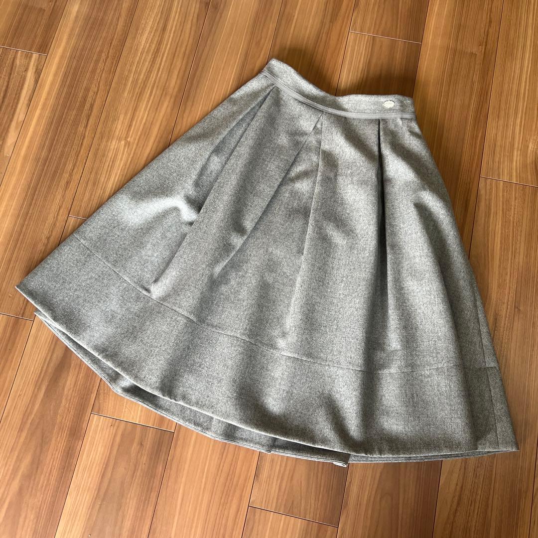 FOXEY フレアスカート　38 極美品　　地厚　高級感あり