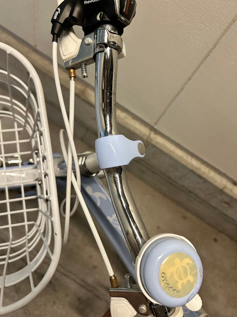 自転車22インチ 女の子 MAHALO 6段変速 【手渡し限定】