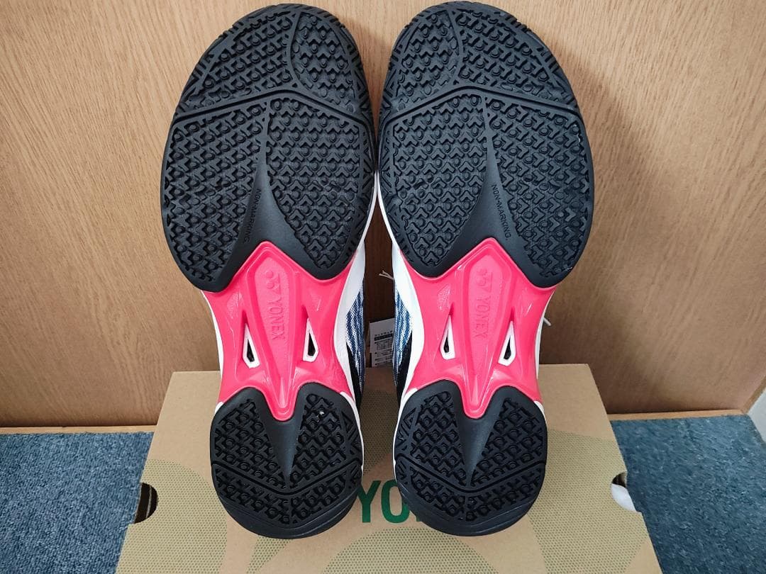 YONEX パワークッション チーム GC 26.5cm