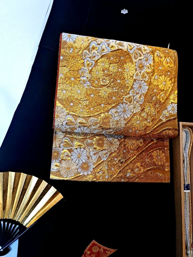美品❇️豪華金彩手描き駒刺繍　黒留め袖　 比翼仕立て　五つ紋　フルセットA828