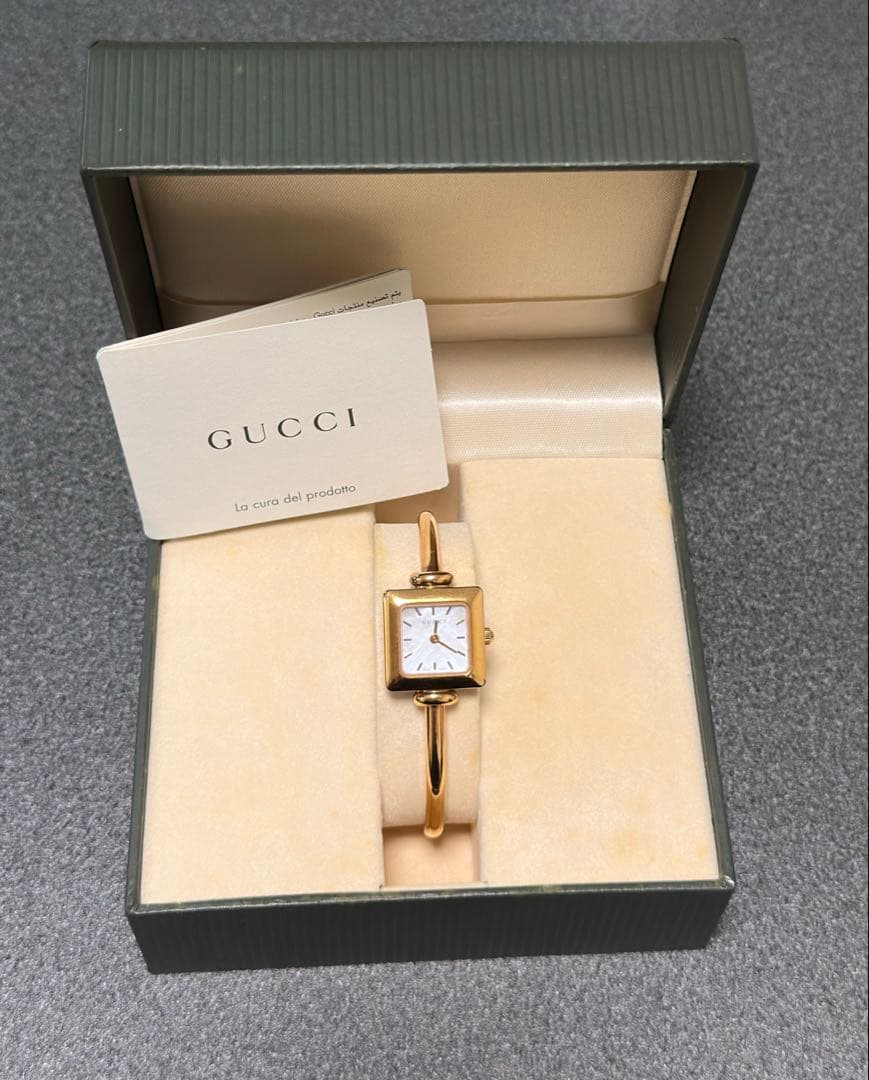 動作品GUCCI バングルウォッチ1900L アナログ クウォーツ ゴールド