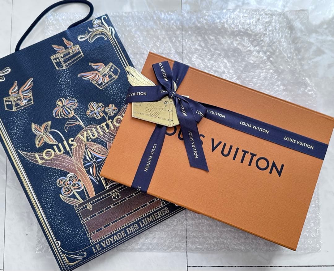 新品未使用品　ヴィトン　マフラー