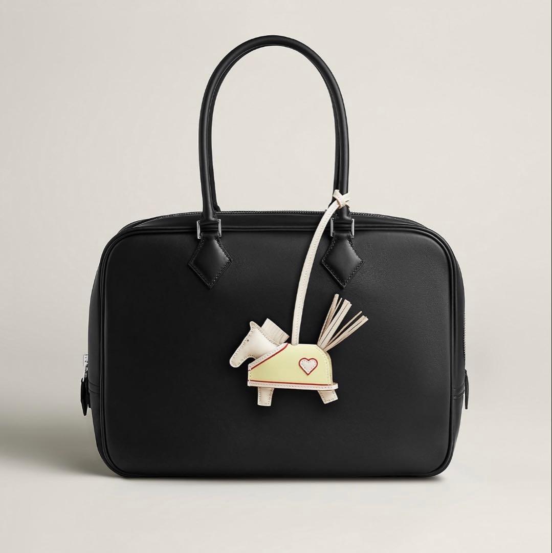 【新品未使用】エルメス新作ロデオチャーム ロベオクール