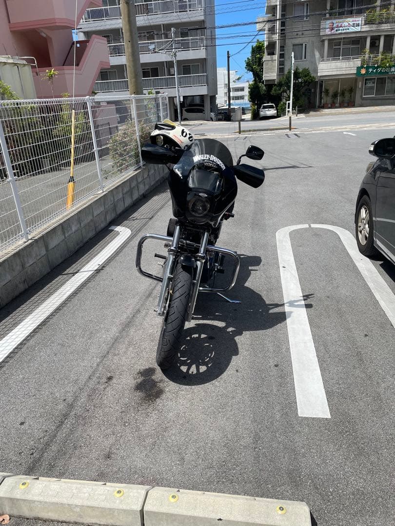 U*U様 ハーレー純正デタッチャブルクウォーターフェアリング　ビビットブラック