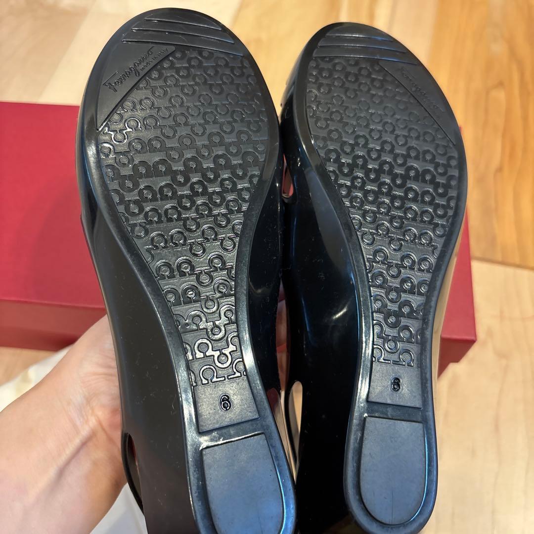 Salvatore Ferragamo ブラック フラットシューズ　サイズ6