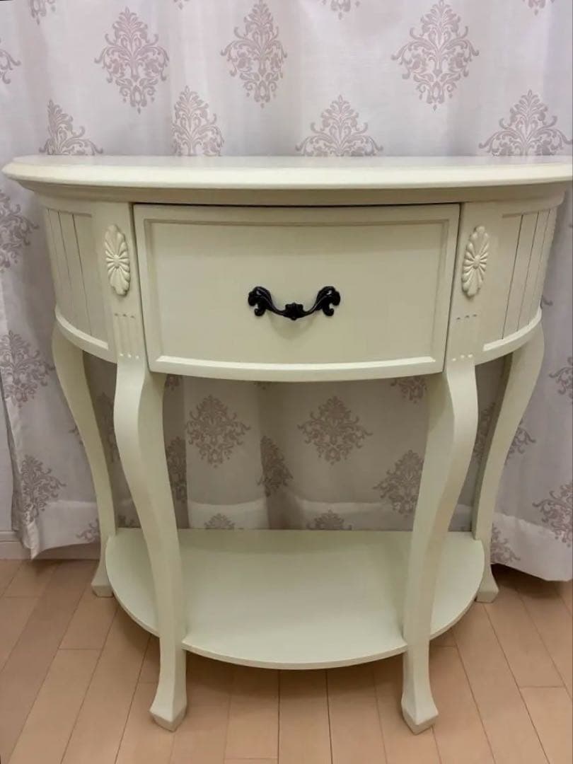 半円形　コンソール　高さ78cmヨコ80cm奥行38cm 白家具　姫系　猫脚