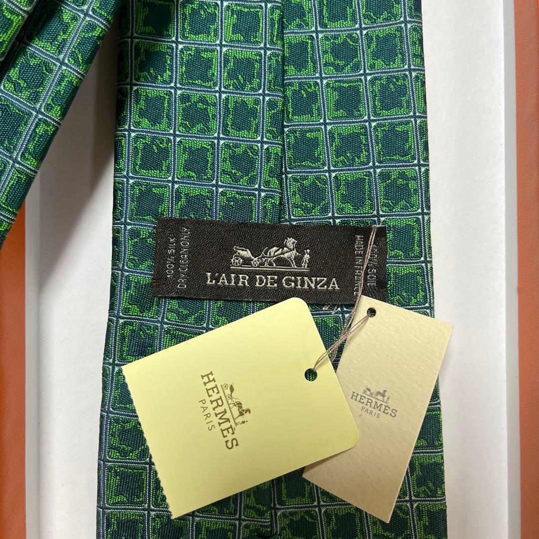 未使用タグ付　箱・袋付　エルメス銀座限定品　ネクタイ　緑　シルクジャガード