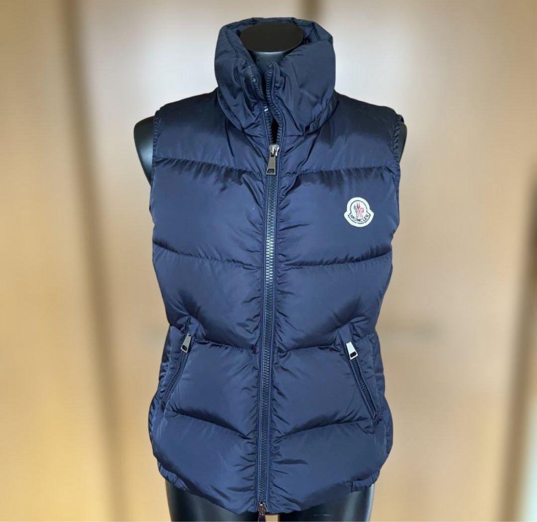 モンクレール　Moncler ネイビー フード付き　ダウンベスト