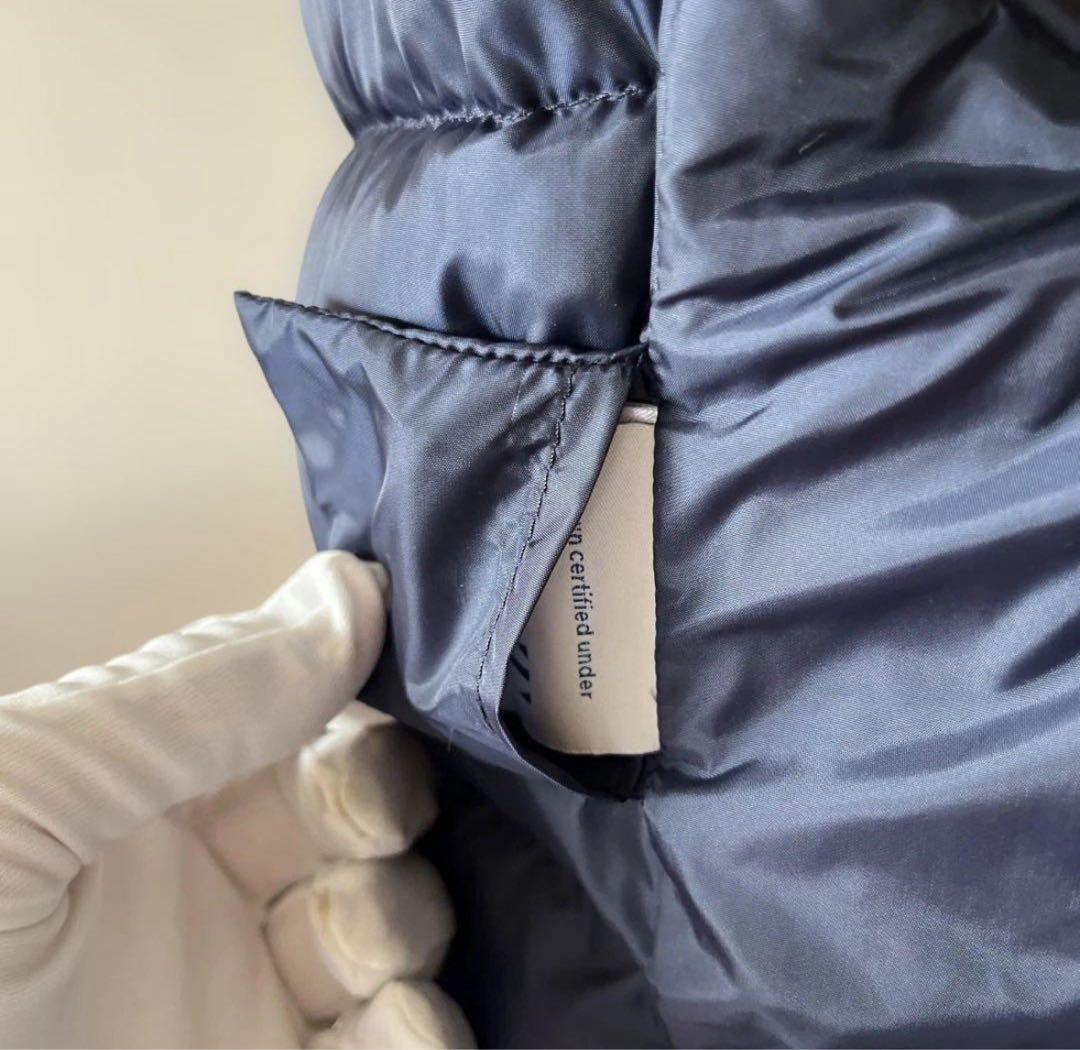 モンクレール　Moncler ネイビー フード付き　ダウンベスト