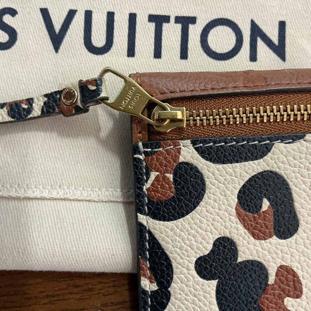 LOUIS VUITTON レオパード　ポシェットクレ　M80692