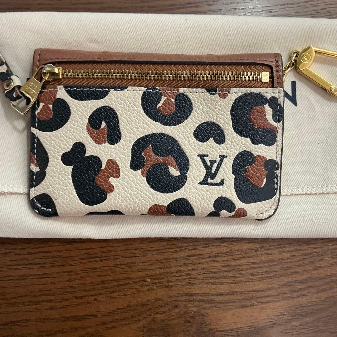 LOUIS VUITTON レオパード　ポシェットクレ　M80692