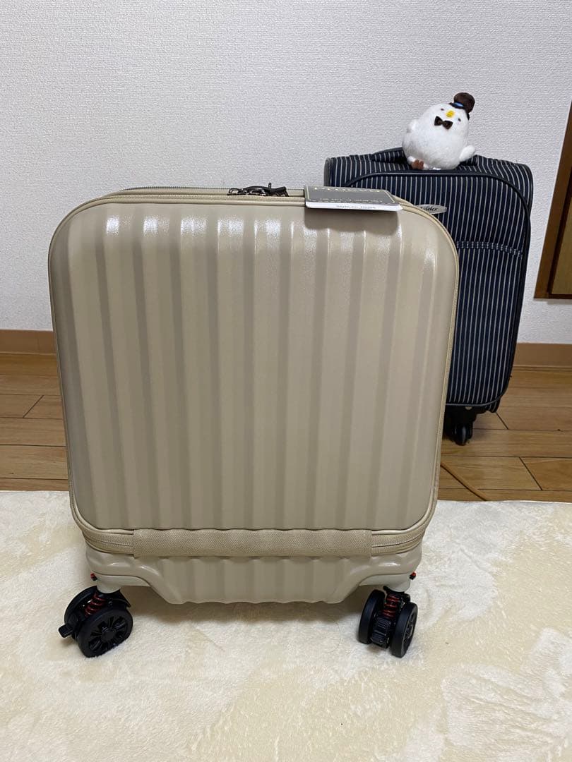 Proevo キャリーケース ベージュ　新品