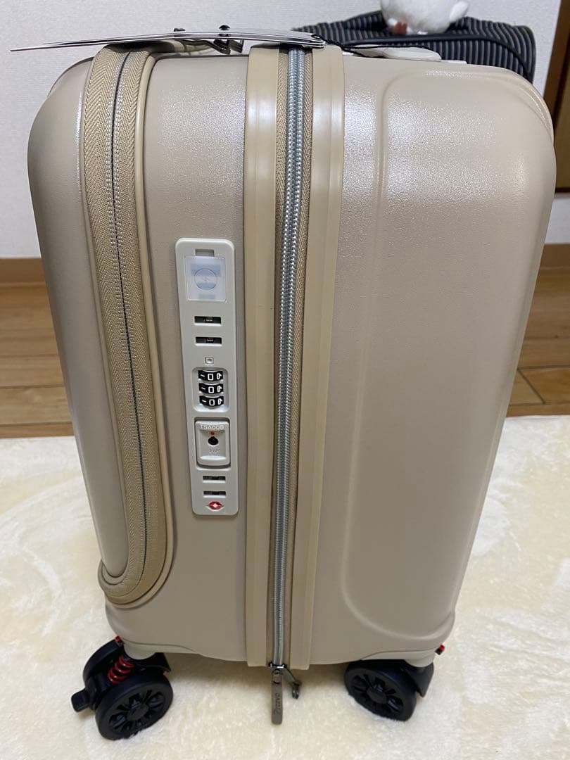 Proevo キャリーケース ベージュ　新品
