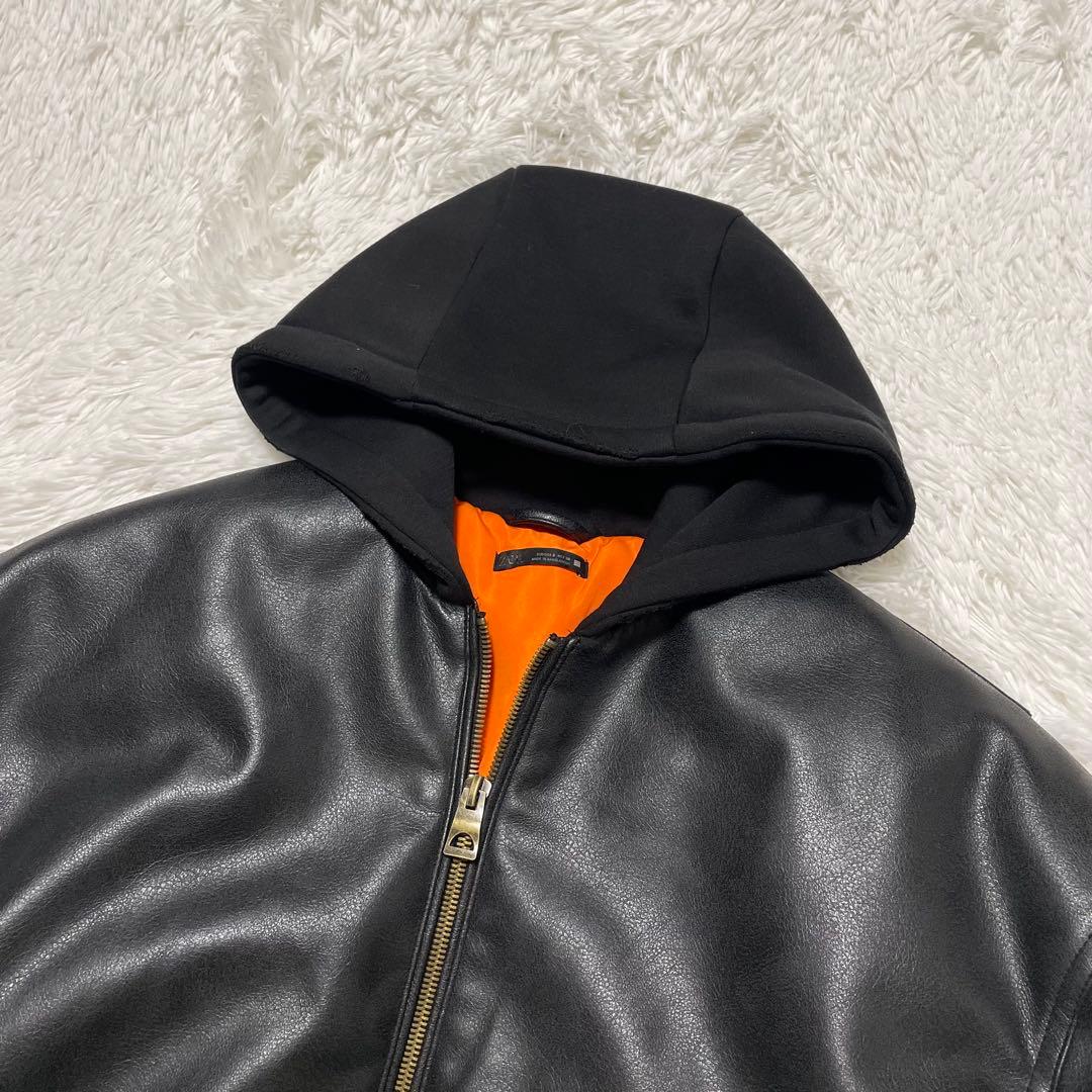 美品　ZARA ザラ コントラストフード付きフェイクレザー ジャケット S 黒