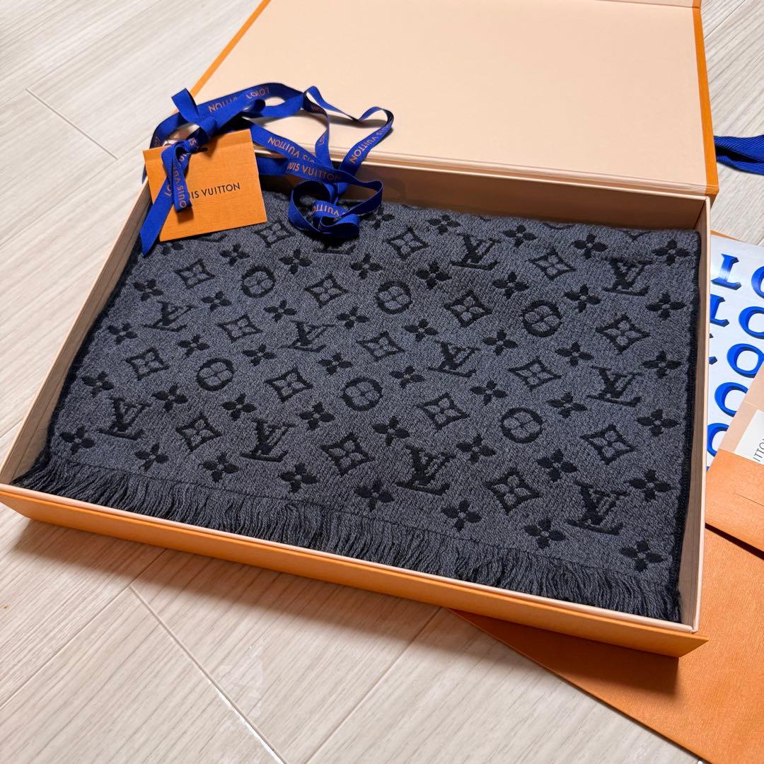 2026年新品箱紙袋付❗️LVロゴマフラー✨ヴィトンマフラー❗️ヴィトン　マフラー