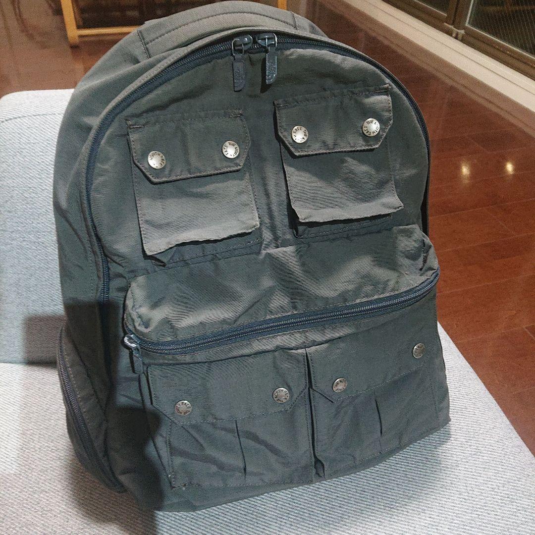 ノースフェイス マウンテンフィールドデイ パック　グレー