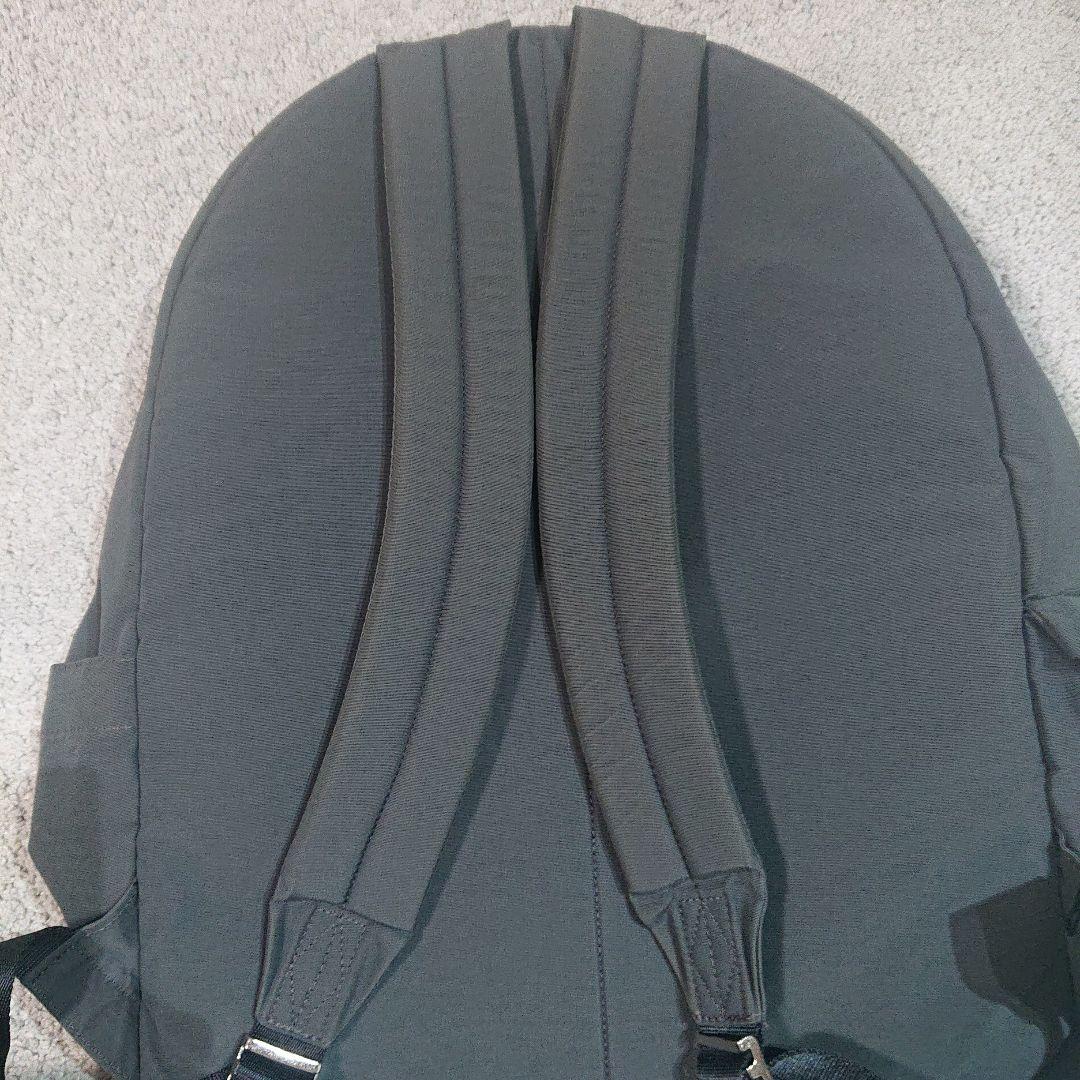 ノースフェイス マウンテンフィールドデイ パック　グレー