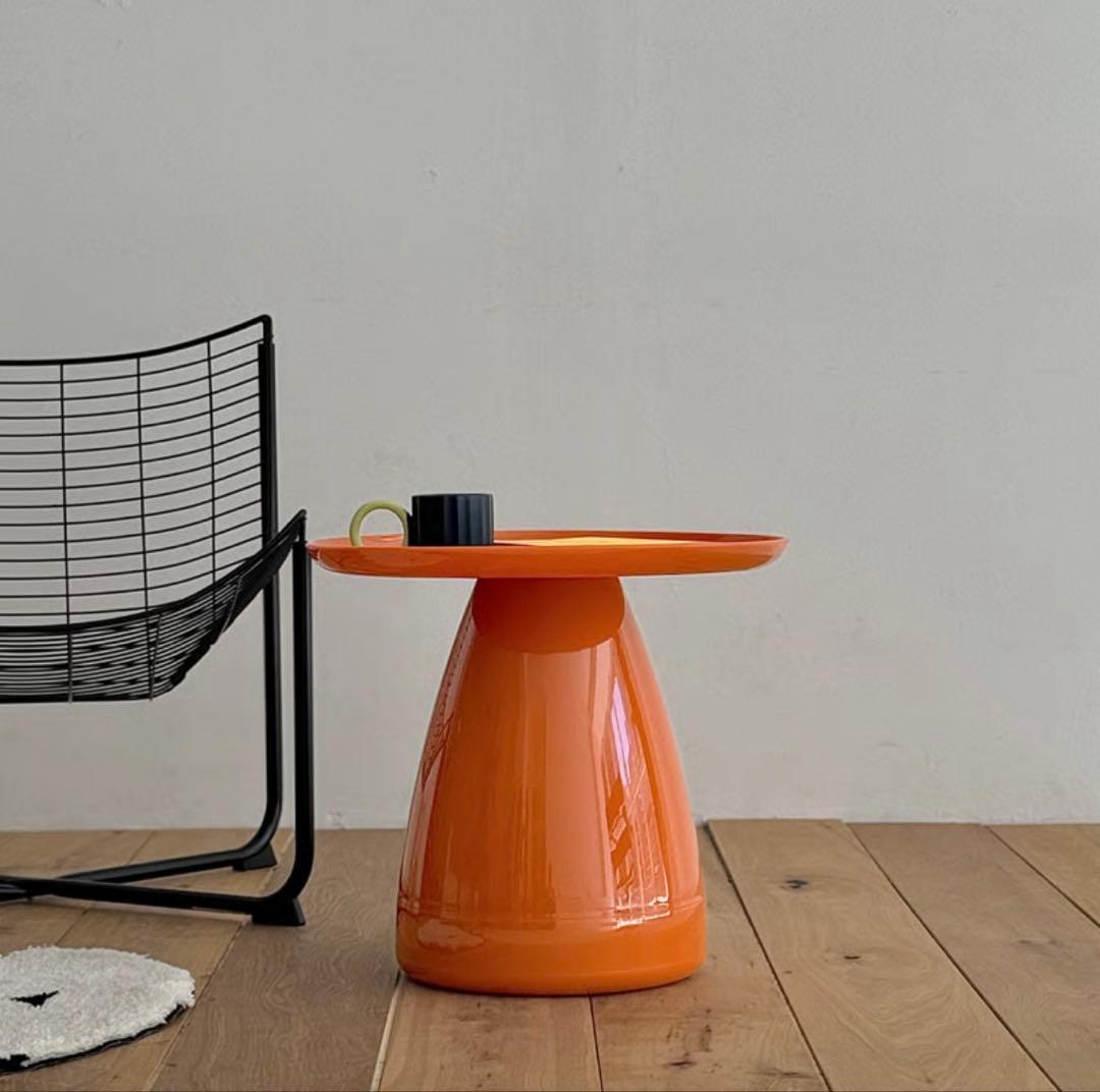 オレンジ ラウンド サイドテーブル