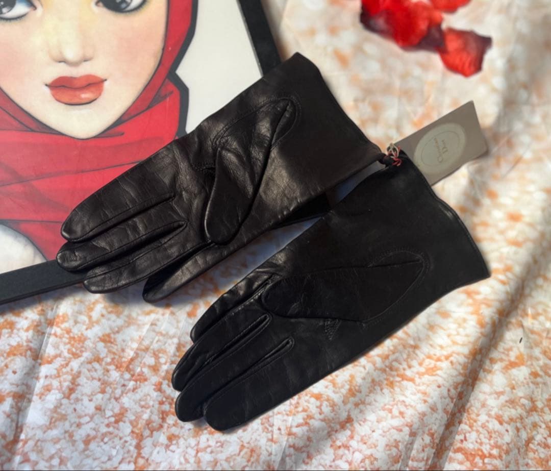 新品タグ付✨クリスチャンディオール レザーグローブ ブラック