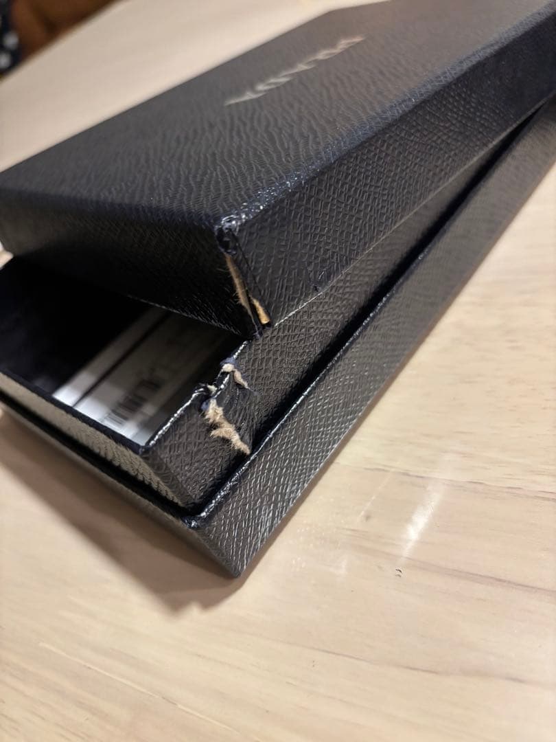 プラダ　財布　キーケース