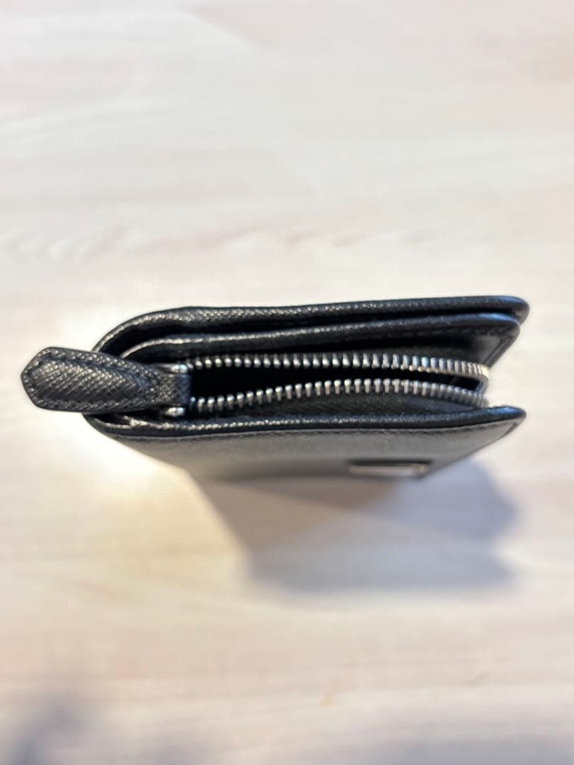 プラダ　財布　キーケース