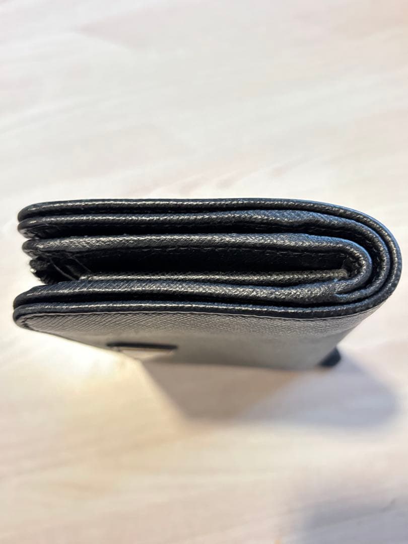 プラダ　財布　キーケース