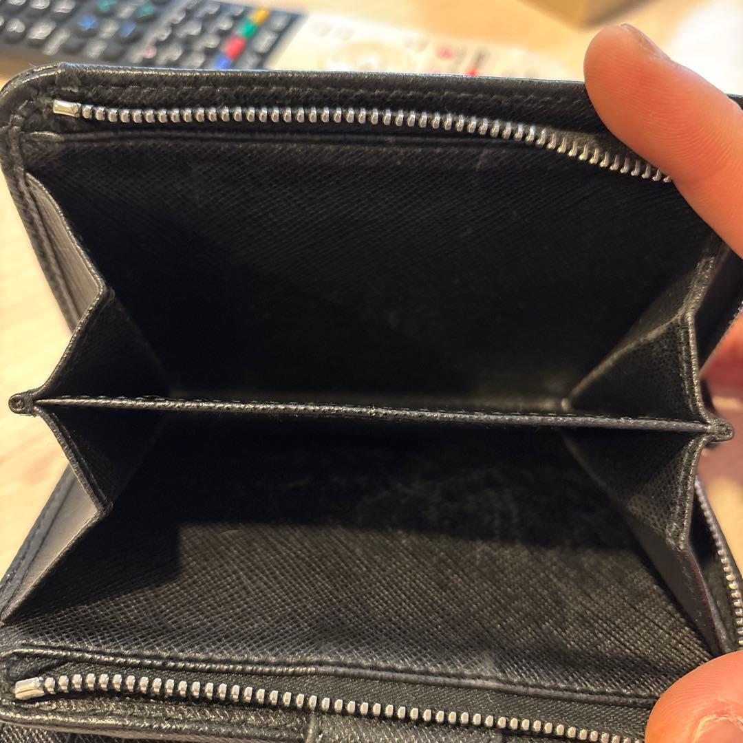 プラダ　財布　キーケース