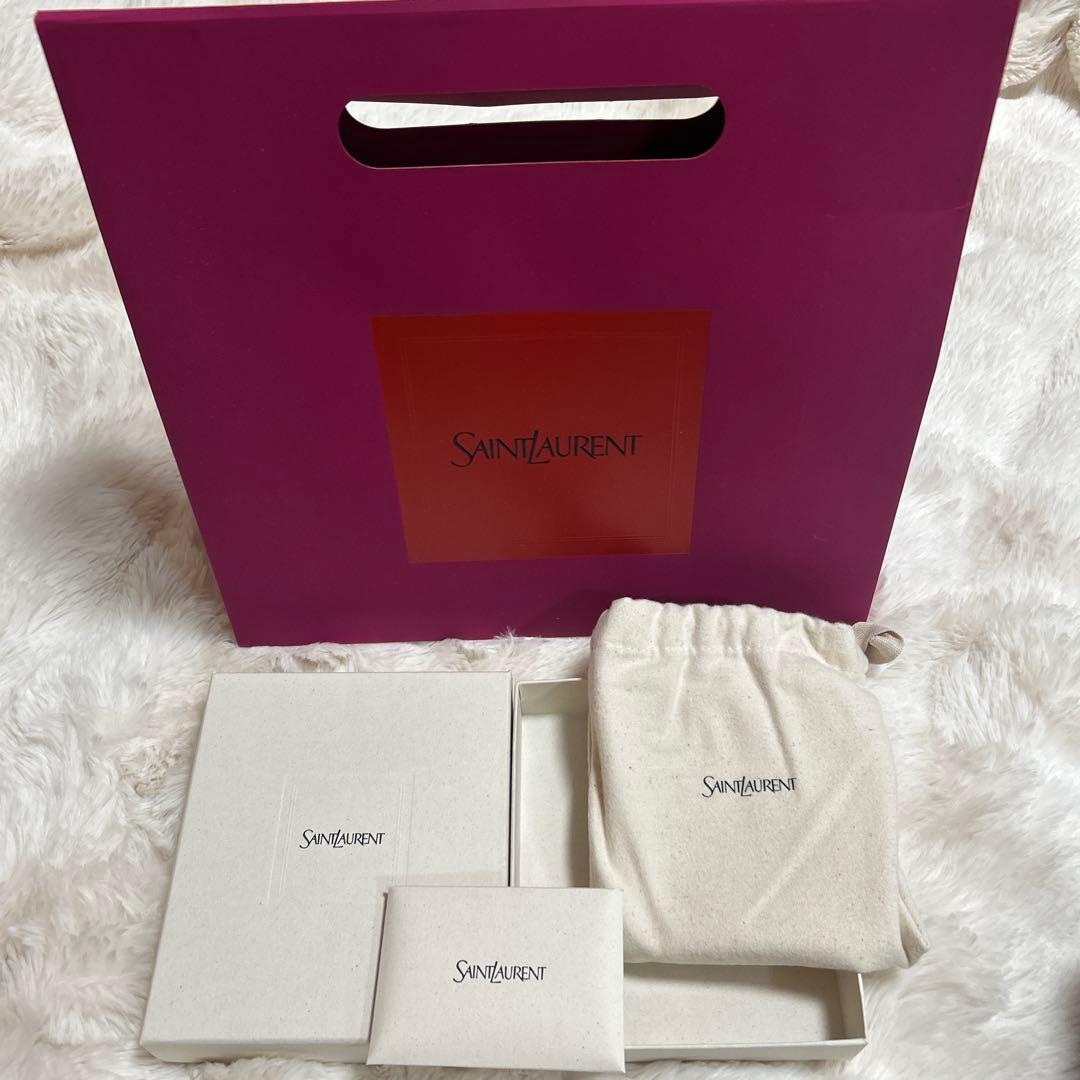 【新品】SAINT LAURENT メンズ　二つ折り財布　ウォレット