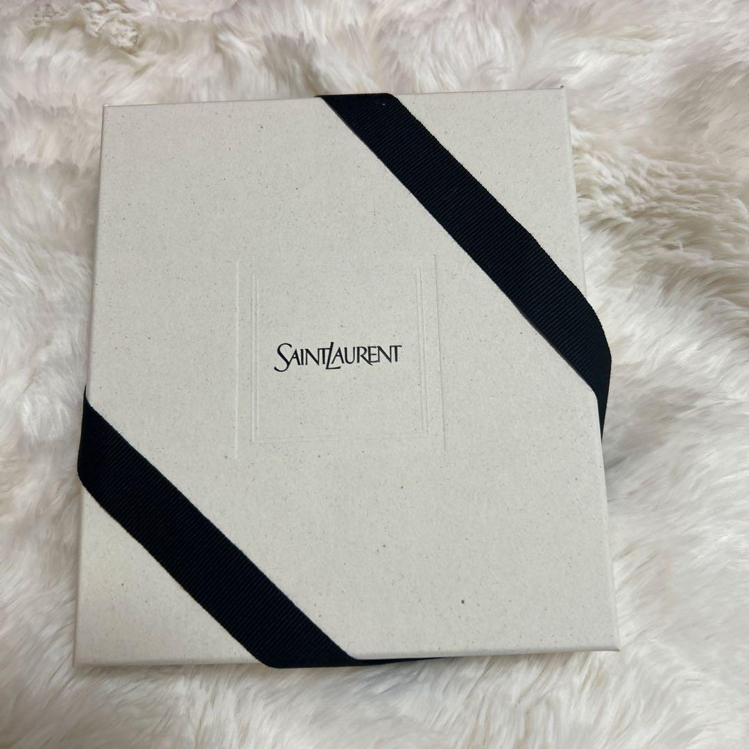 【新品】SAINT LAURENT メンズ　二つ折り財布　ウォレット