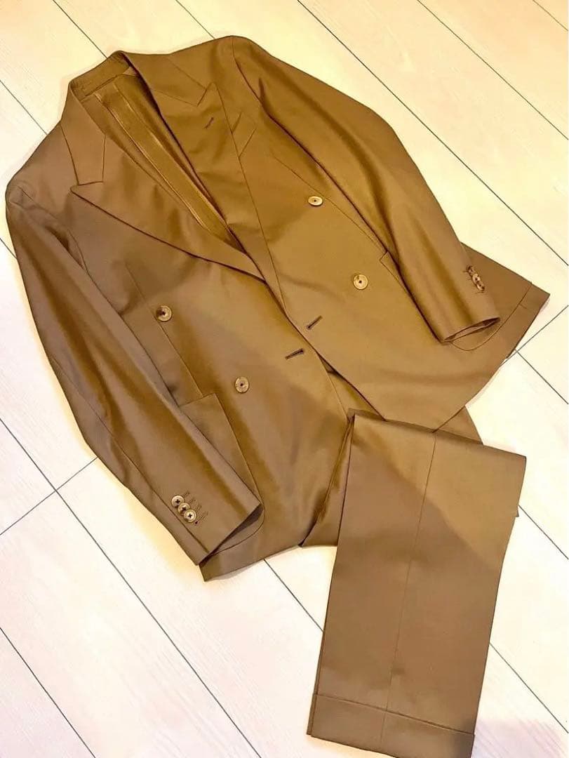 カルーゾ　バタフライ　スーツ　ウールサキソニー　ベージュ　サイズ42