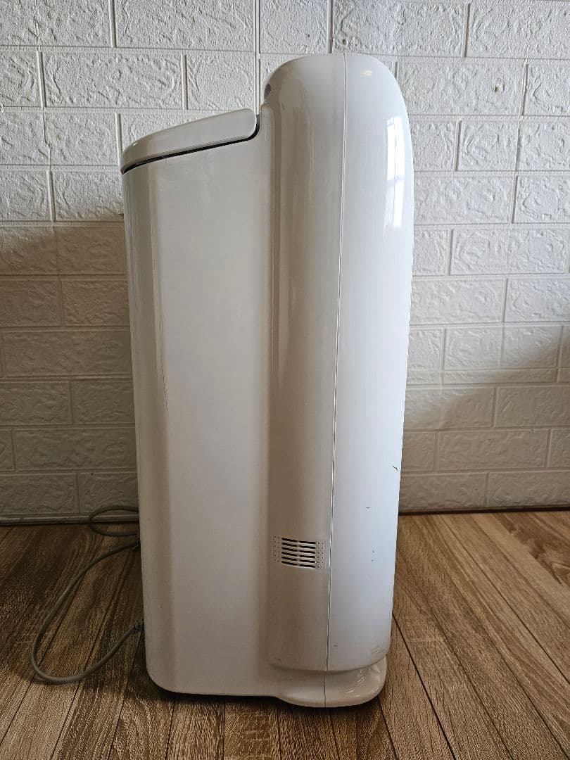 三菱　衣類乾燥除湿機　MJ-P180PX-W