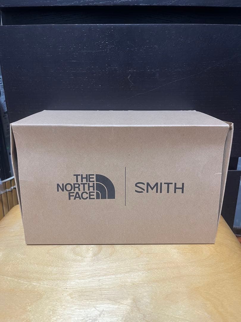 新品　SMITH SQUAD MAG ノースフェイス　ジャパンFIt