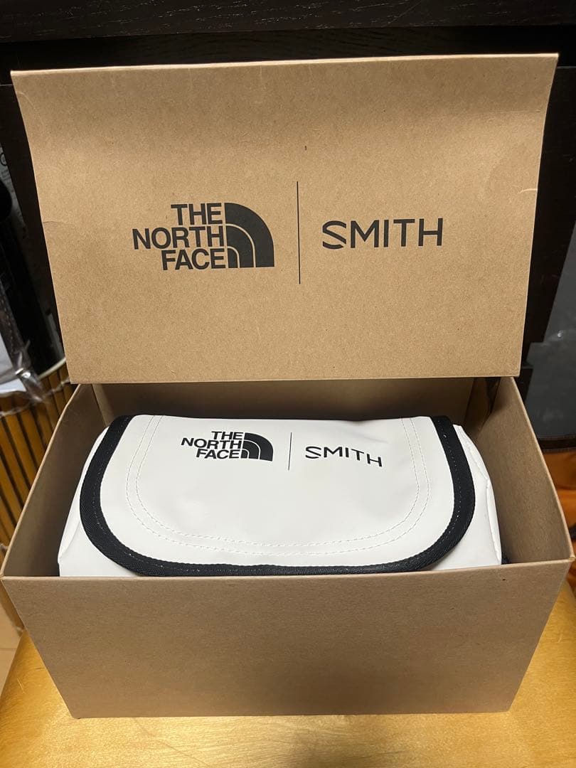新品　SMITH SQUAD MAG ノースフェイス　ジャパンFIt