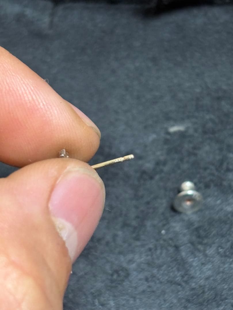 【正規品】クロムハーツ CHプラススタッド ピアス