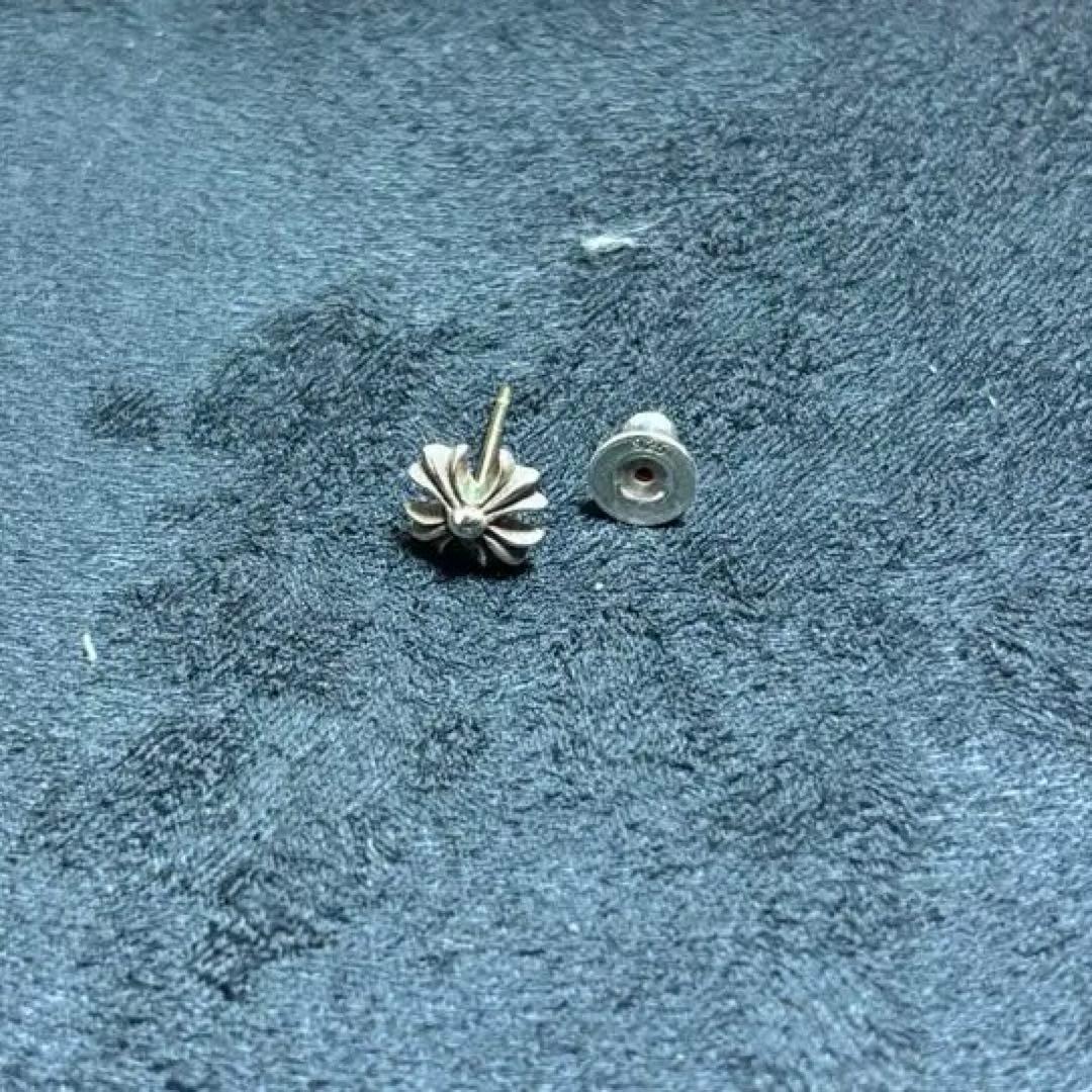 【正規品】クロムハーツ CHプラススタッド ピアス