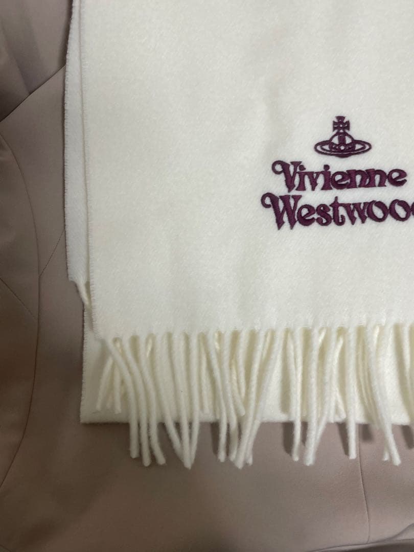 Vivienne Westwood マフラー 白 ギフト包装付き