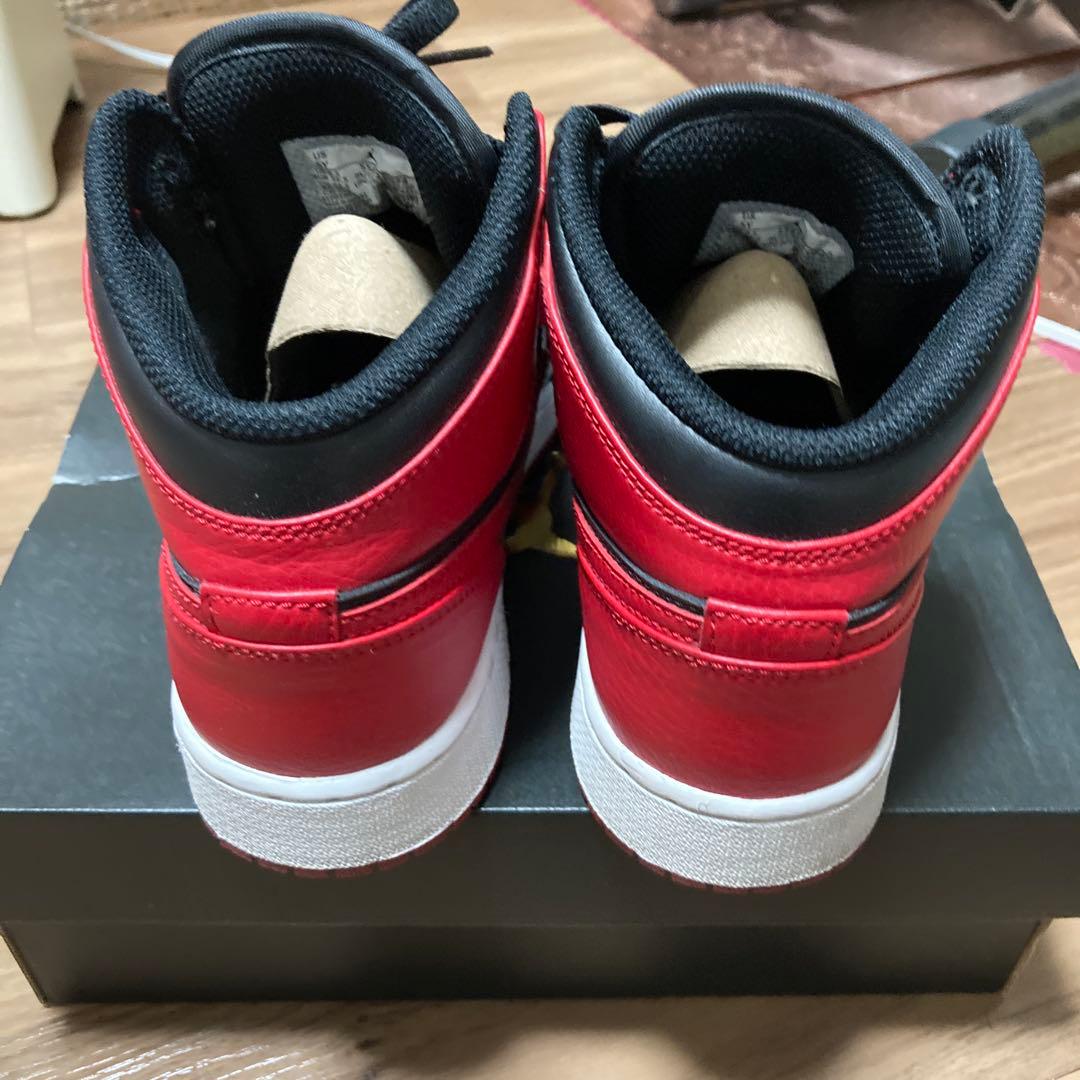 Nike Air Jordan 1 Mid (GS) 赤／黒 23.5㎝