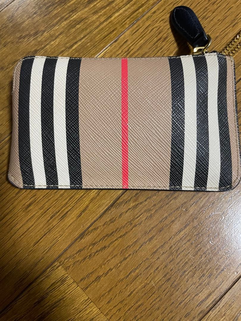 Burberry ストライプ柄 キーケース